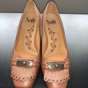 Söfft Caramel Leather Low Kitten Heels Shoes 8M Brown NICE